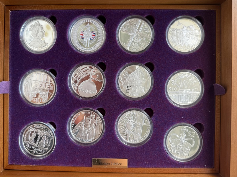 MEDALJER. Lot of 12.