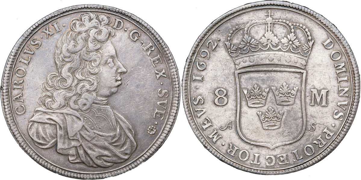 KARL XI (1660-1697). STOCKHOLM. 8 mark 1692.
