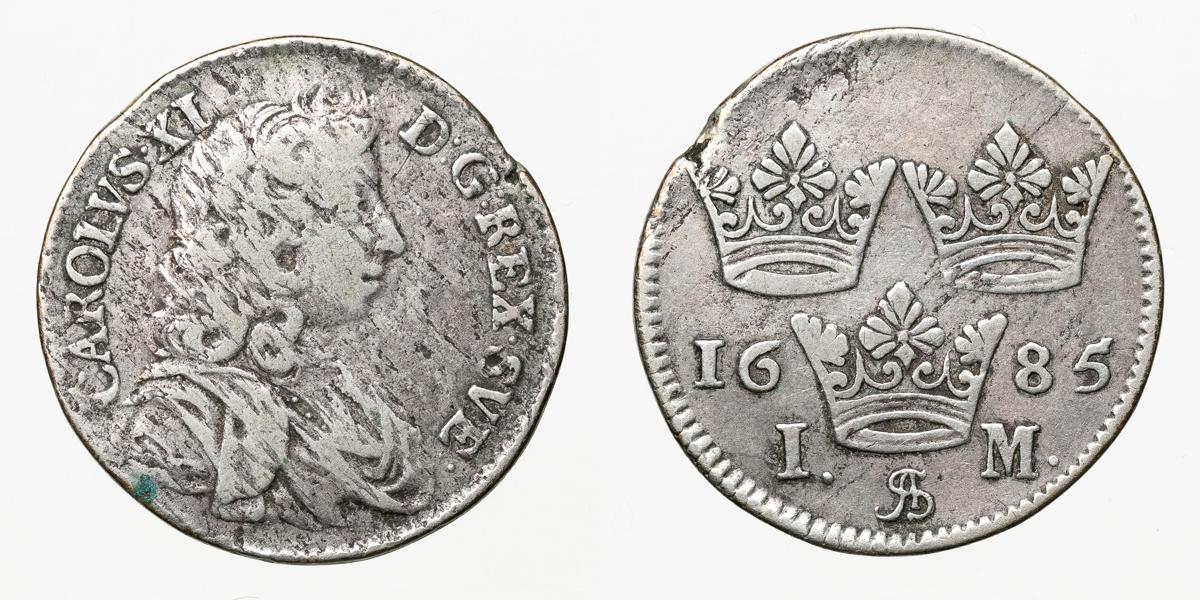 KARL XI (1660-1697). Mark 1685
