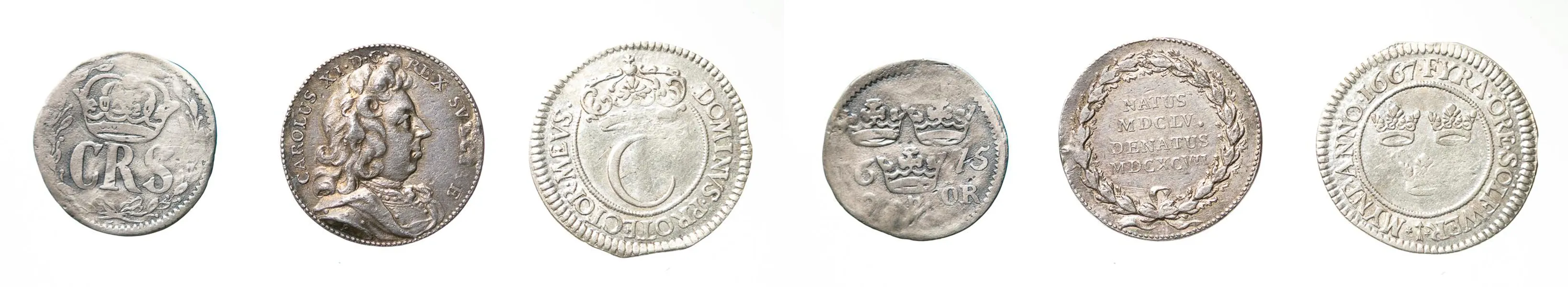 KARL XI (1660-1697). Lot of 3